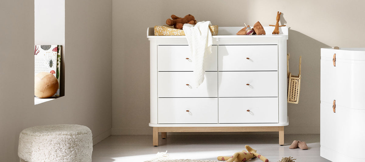 Wickelkommoden & Wickeltische bei KIND DER STADT - im Bild: Wickelkommode mit 6 Schubladen von Oliver Furniture