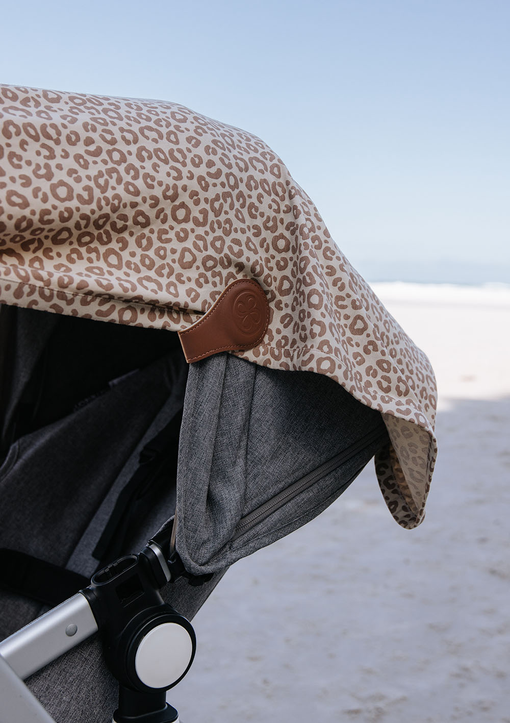 Cloby Multifunktionale UV-Decke UPF 50+ Leopard Brown