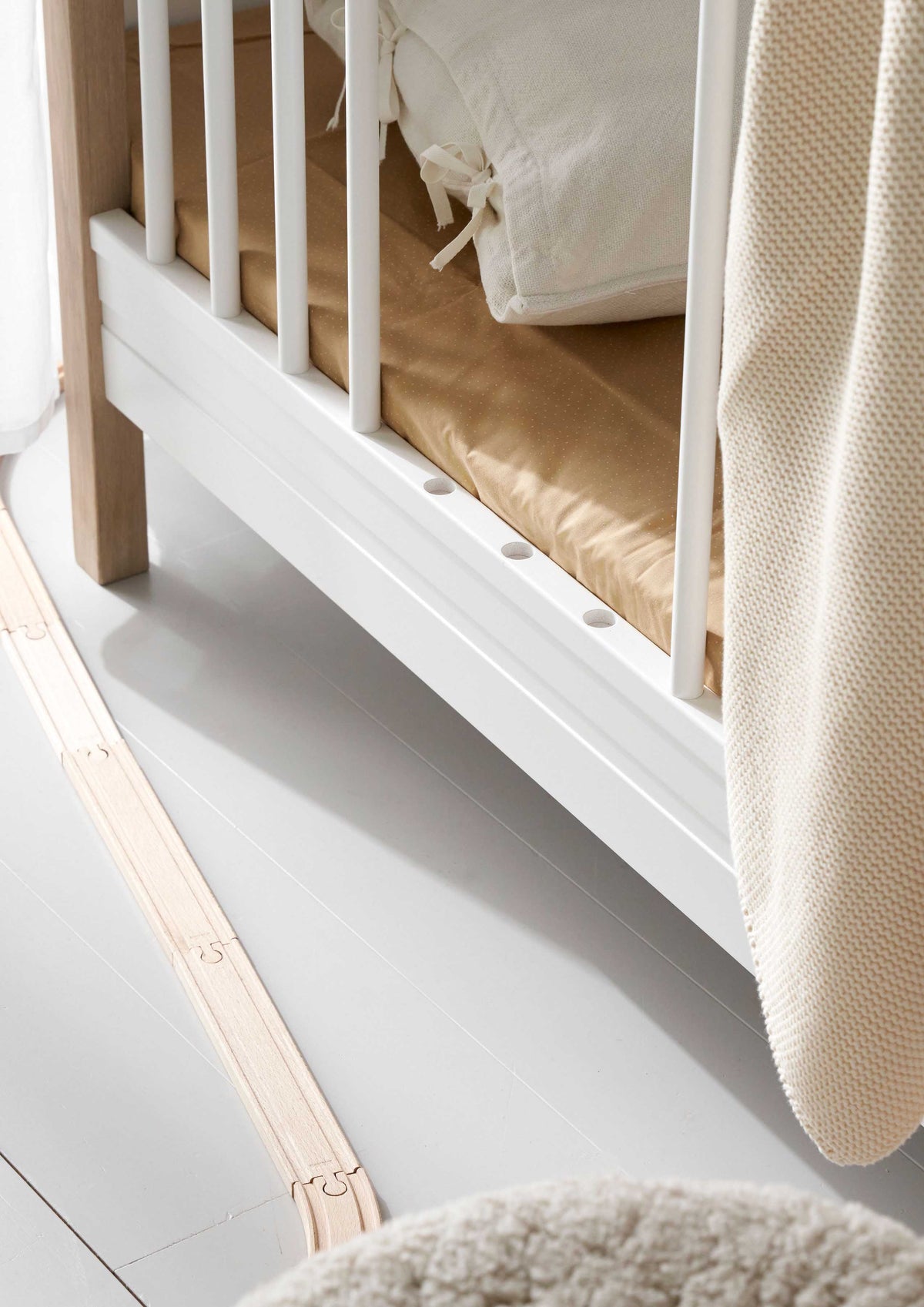 Babybett 'Wood Mini+' Weiß / Eiche 122-162 x 68 cm
