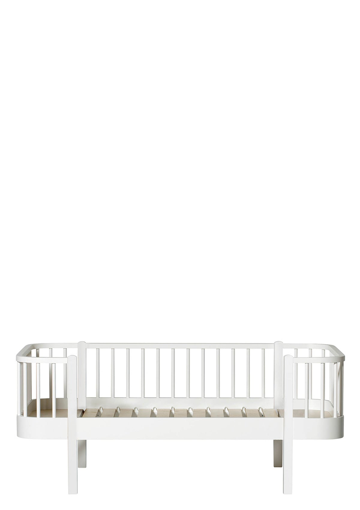 Oliver Furniture Wood Junior Bettsofa weiß