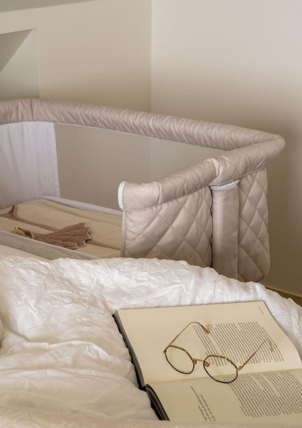 Quax Beistellbett 'Side by Side' Natural Quilted Clay
