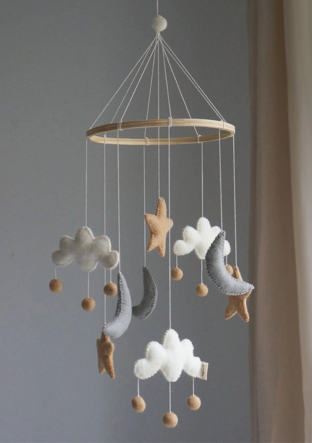 Gamcha Mobile 'Cloud/Moon/Stars' Beige/Grey
