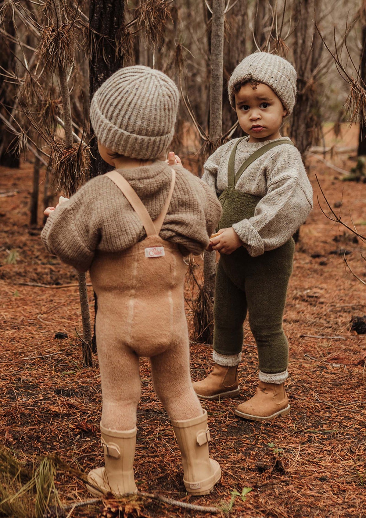 Teddy-Strumpfhose mit Trägern mit Fuß light brown rose